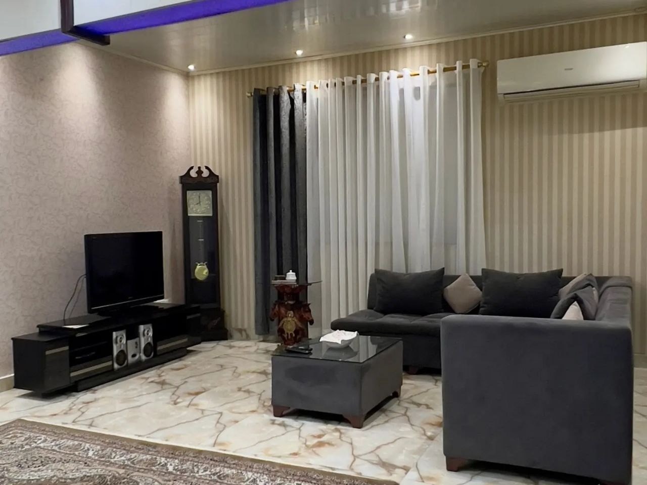 اتاق پذیرایی