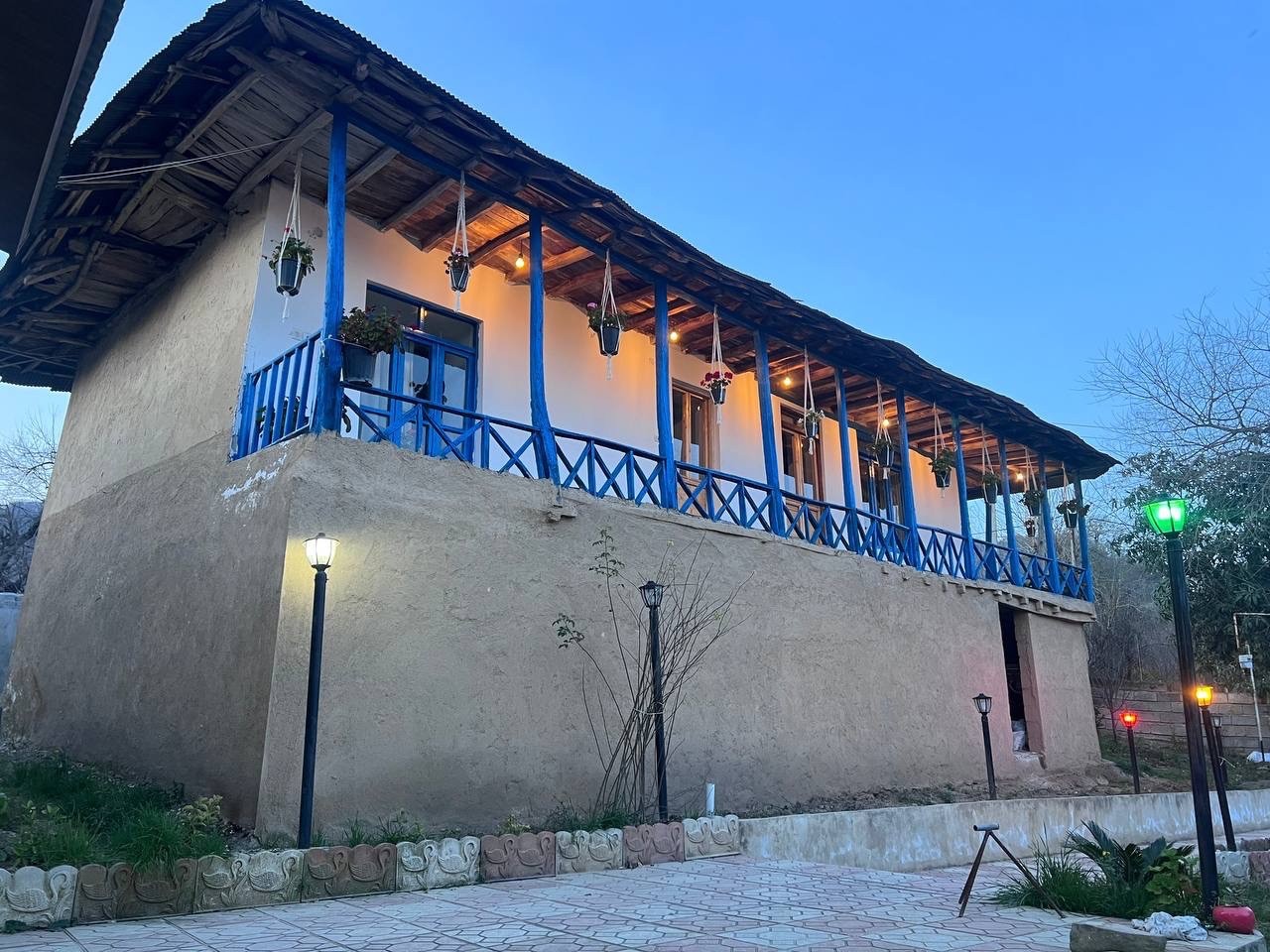 نمای بیرونی ساختمان