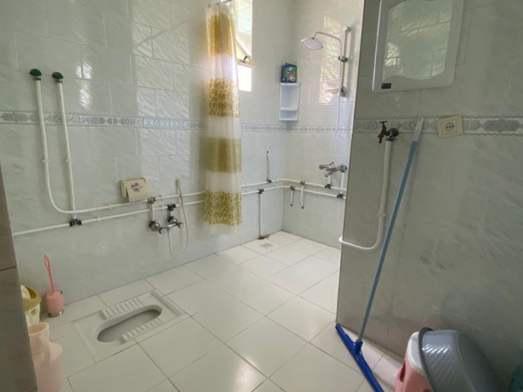 سرویس بهداشتی و حمام