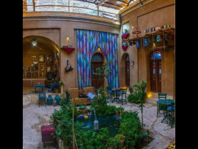 عمارت هشت اتاق (کهن)