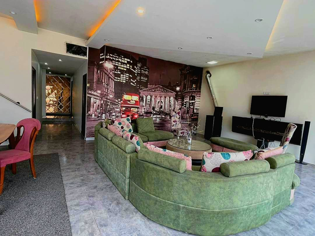 اتاق پذیرایی