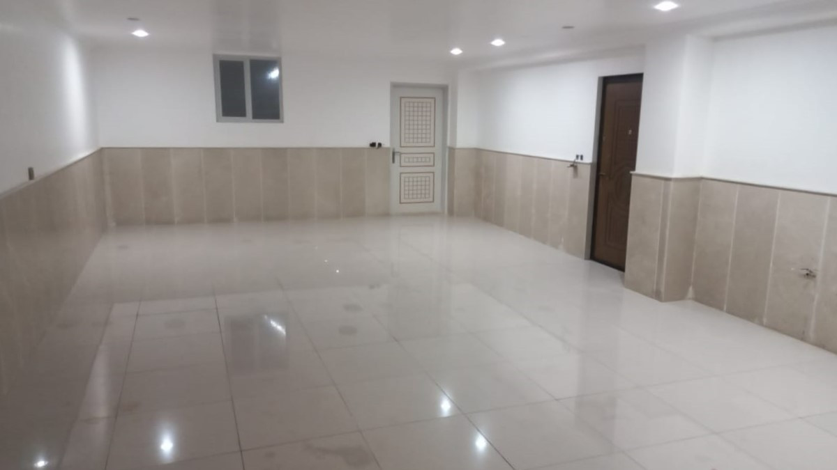 پارکینگ و درب ورودی واحد