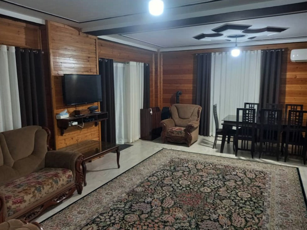 اتاق پذیرایی طبقه همکف