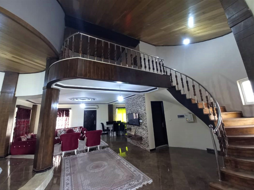 طبقه همکف