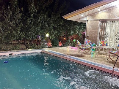 "باغ ویلای استخردار رادین"