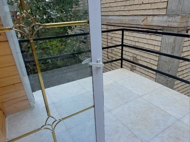 تراس پشت