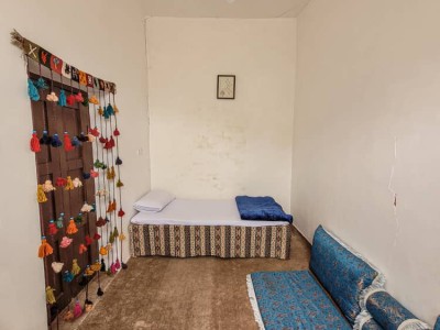 اقامتگاه بومگردی کاهگلی  (اتاق ترمه)