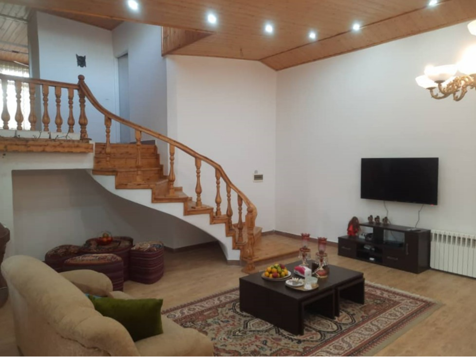 اتاق پذیرایی طبقه همکف