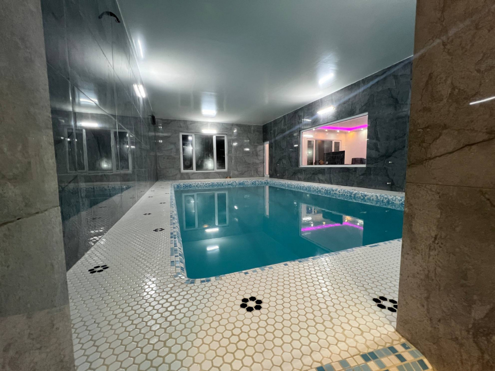 استخر استخر