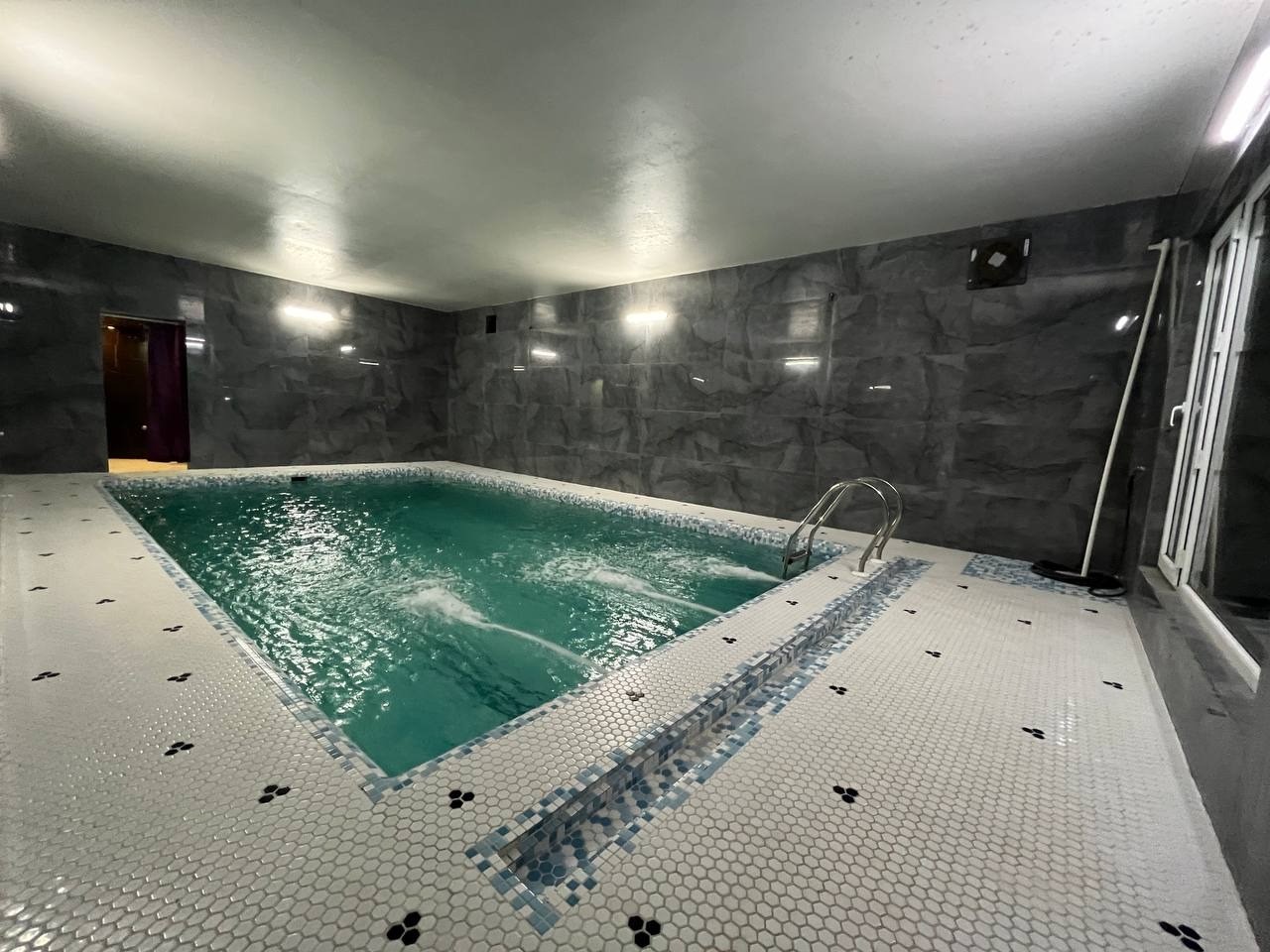 استخر4 فصل استخر4 فصل