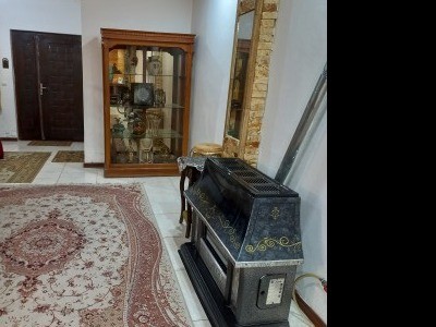 سالن پایین ورودی