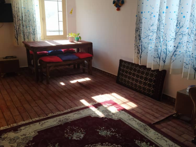ویلای تک خواب با بافت سنتی و تراس بزرگ