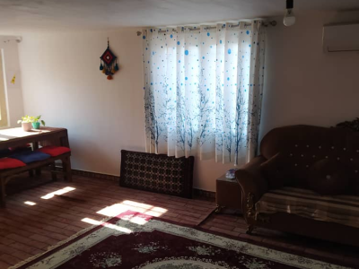 ویلای تک خواب با بافت سنتی و تراس بزرگ