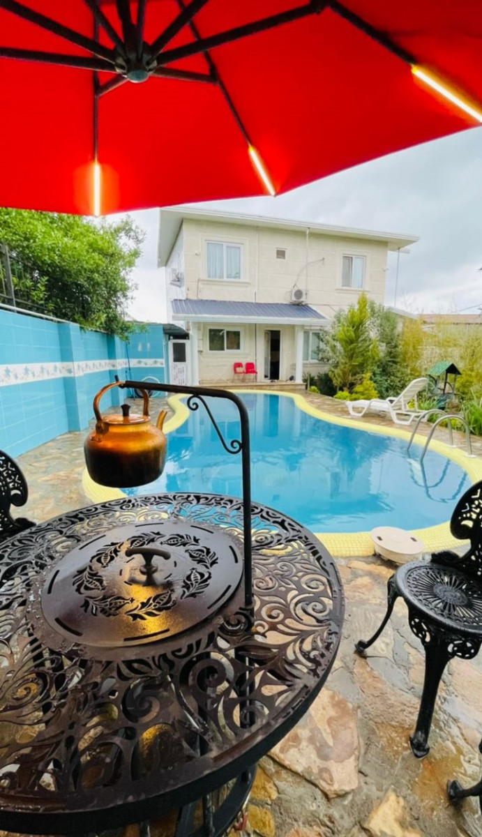 میز و صندلی آتشدان