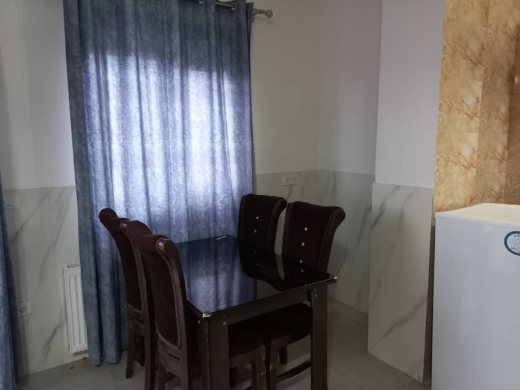 میز غذاخوری