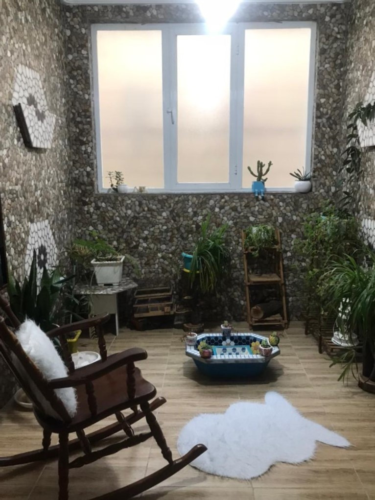 اتاق پذیرایی طبقه اول