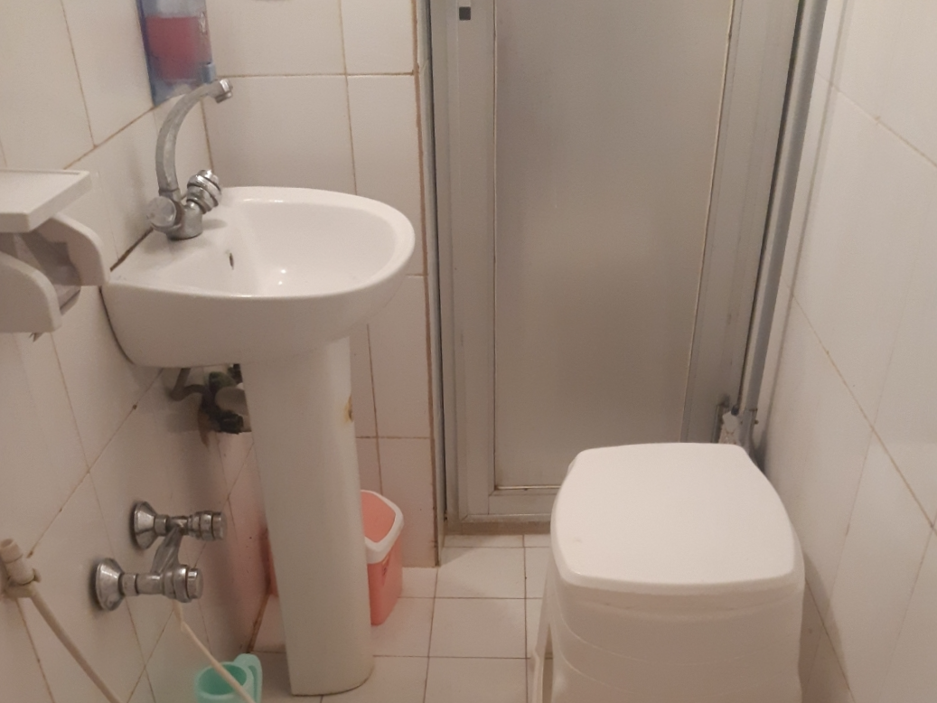 سرویس بهداشتی و حمام سرویس بهداشتی و حمام