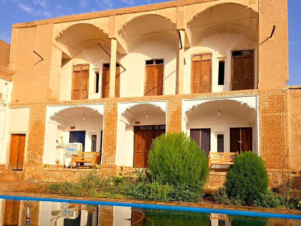 نمای بیرونی ساختمان نمای بیرونی ساختمان