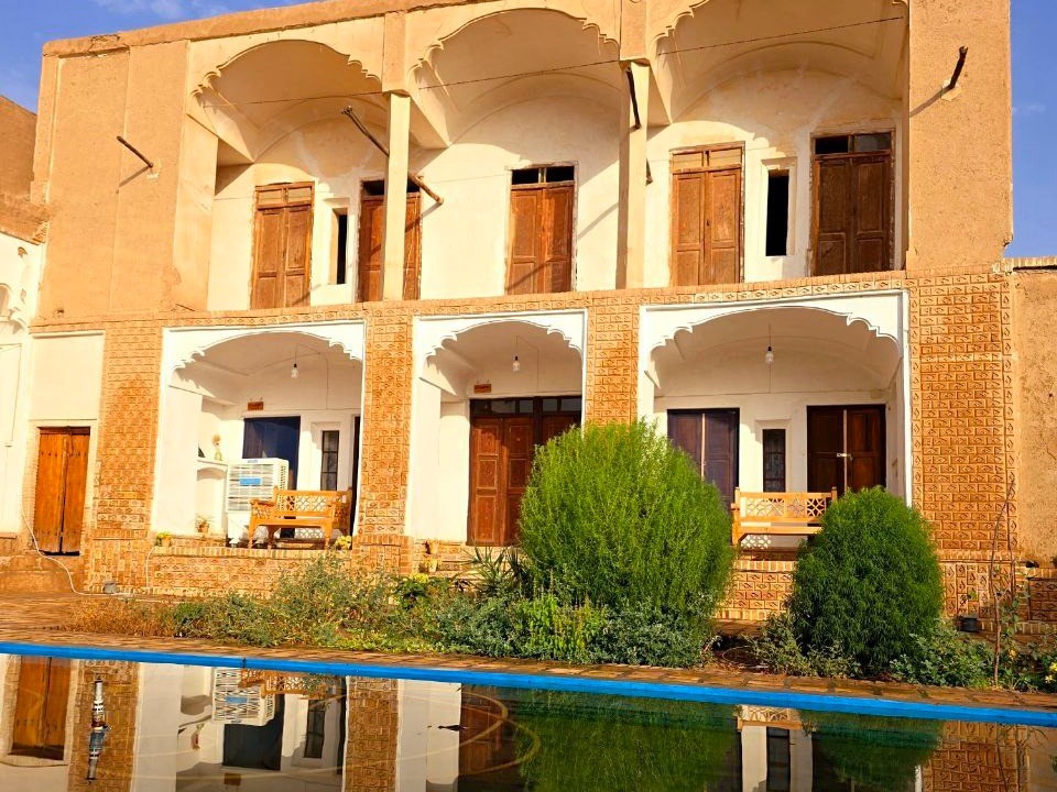 نمای بیرونی ساختمان نمای بیرونی ساختمان