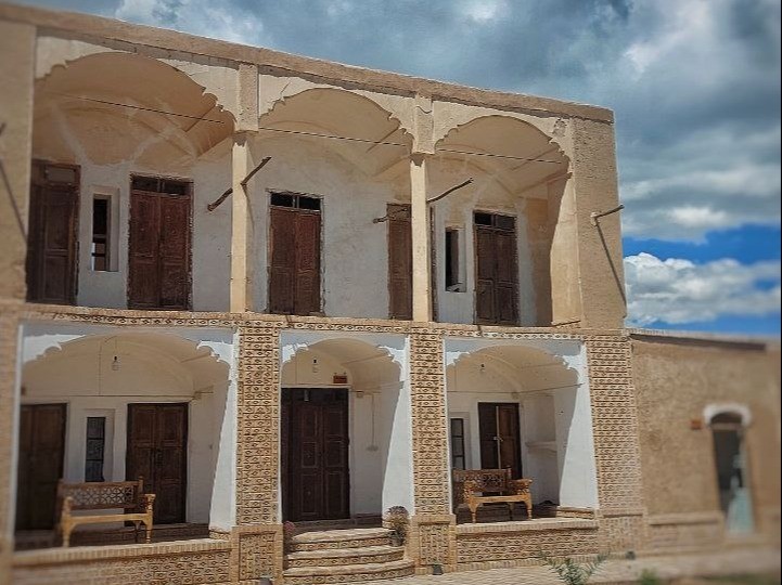 نمای بیرونی ساختمان