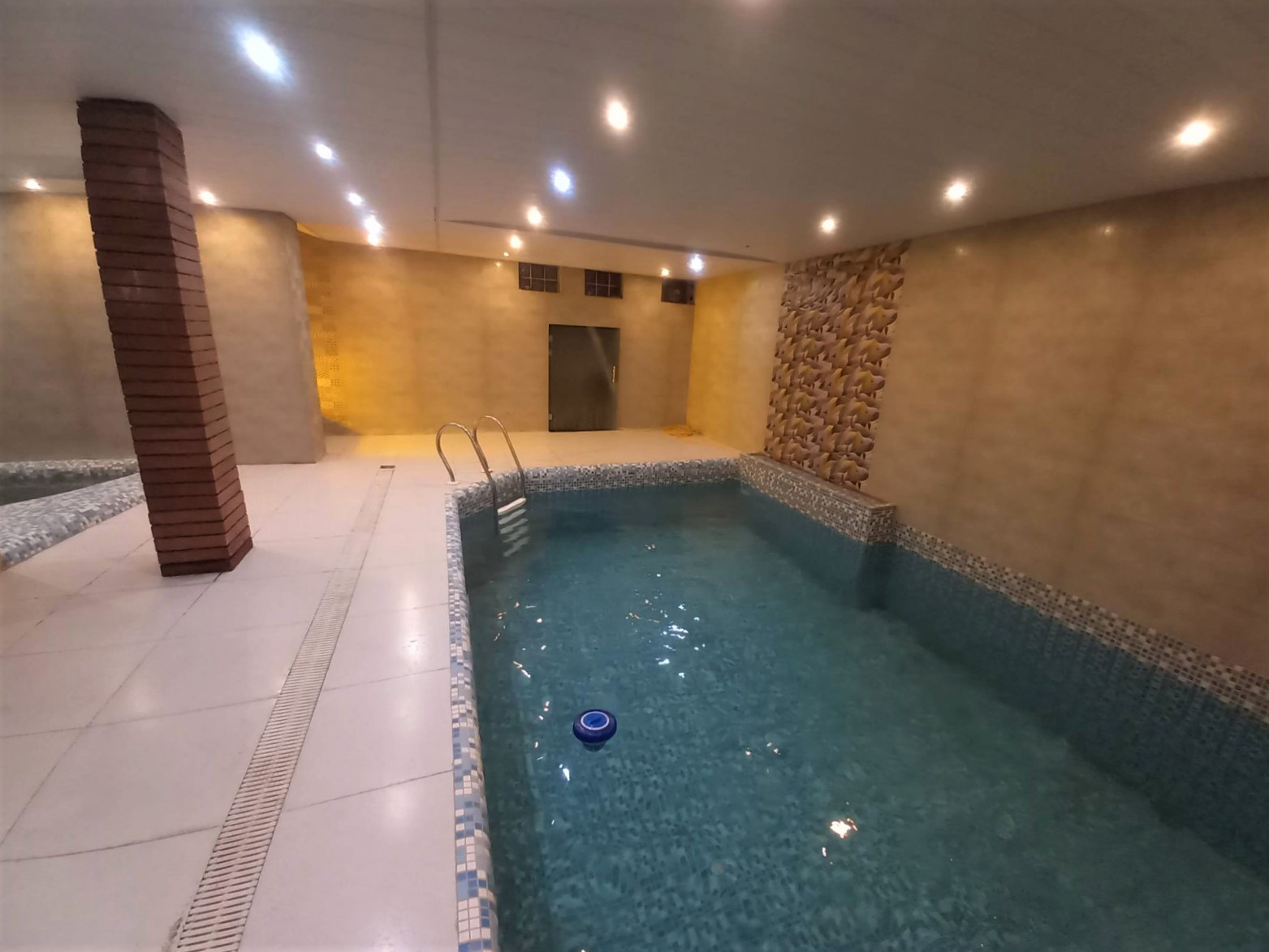 طبقه منفی یک