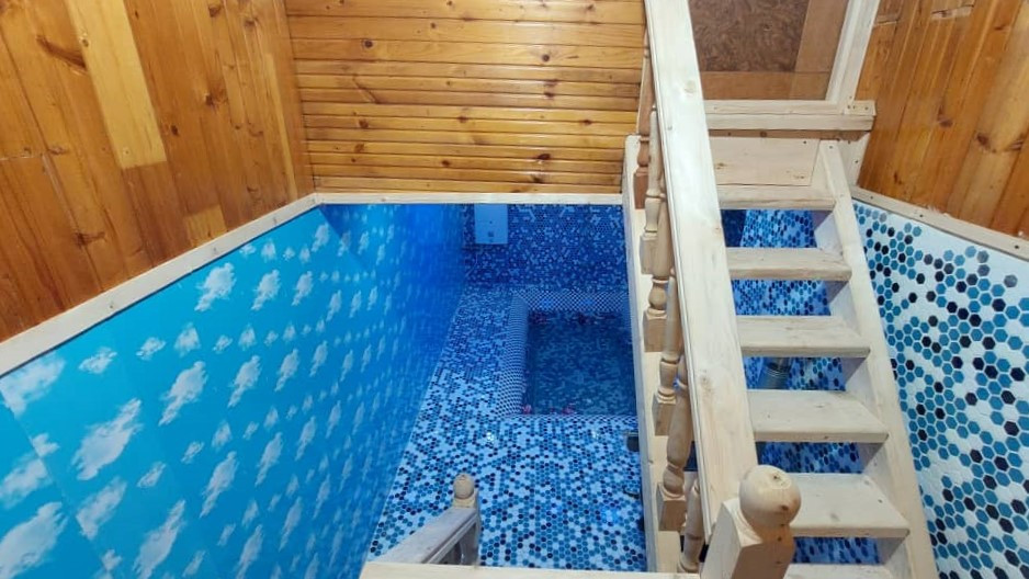 جکوزی طبقه همکف