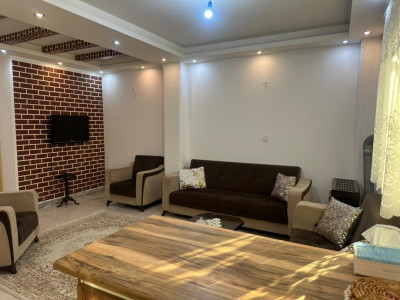 واحد مبله دو خوابه با پارکینگ سرپوشیده در رشت