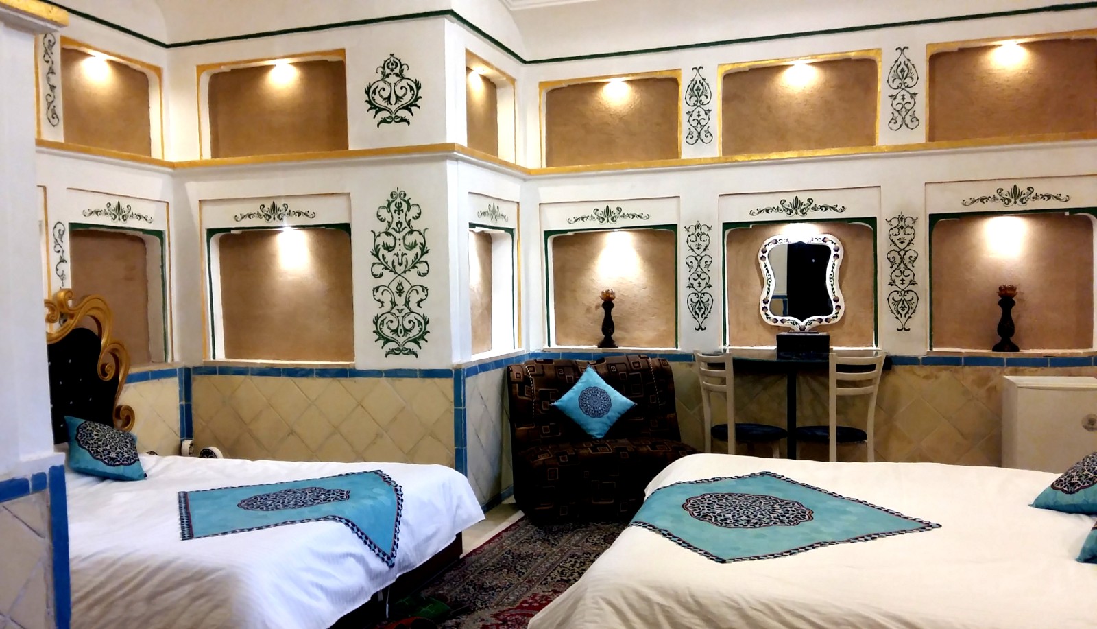 اتاق ماه عسل-بوتیک هتل سنتی توریستی 600ساله گیوا یزد اتاق ماه عسل-بوتیک هتل سنتی توریستی 600ساله گیوا یزد