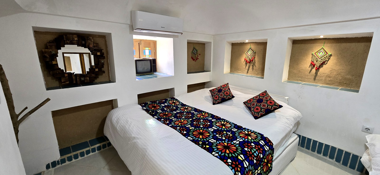 اتاق رو به بهشت-بوتیک هتل  سنتی توریستی 600ساله گیوا یزدGiva Boutique Hotel