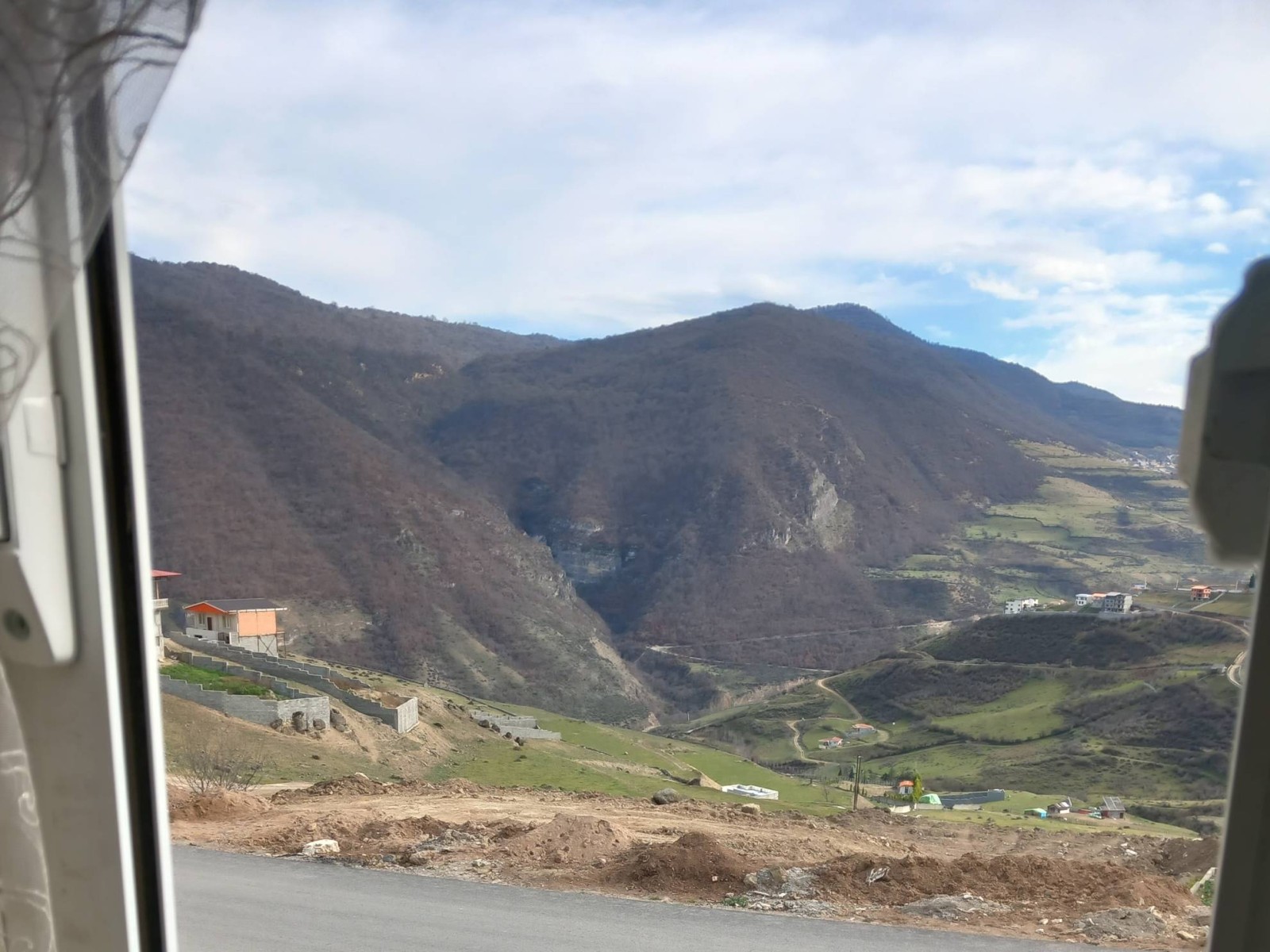 نمای بیرونی ساختمان