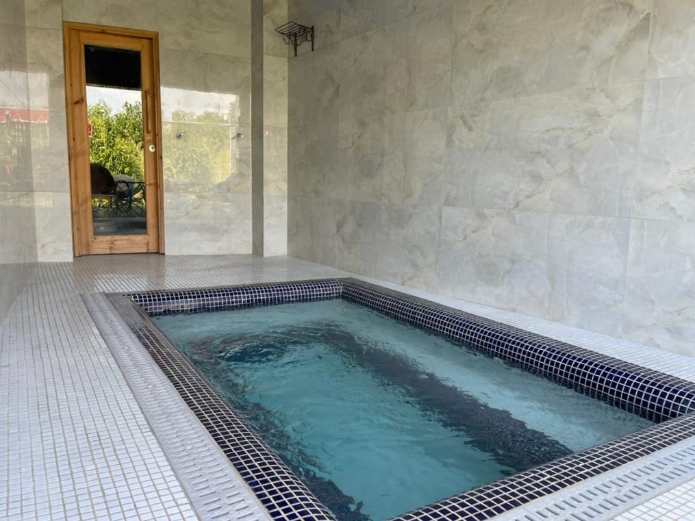 جکوزی جکوزی