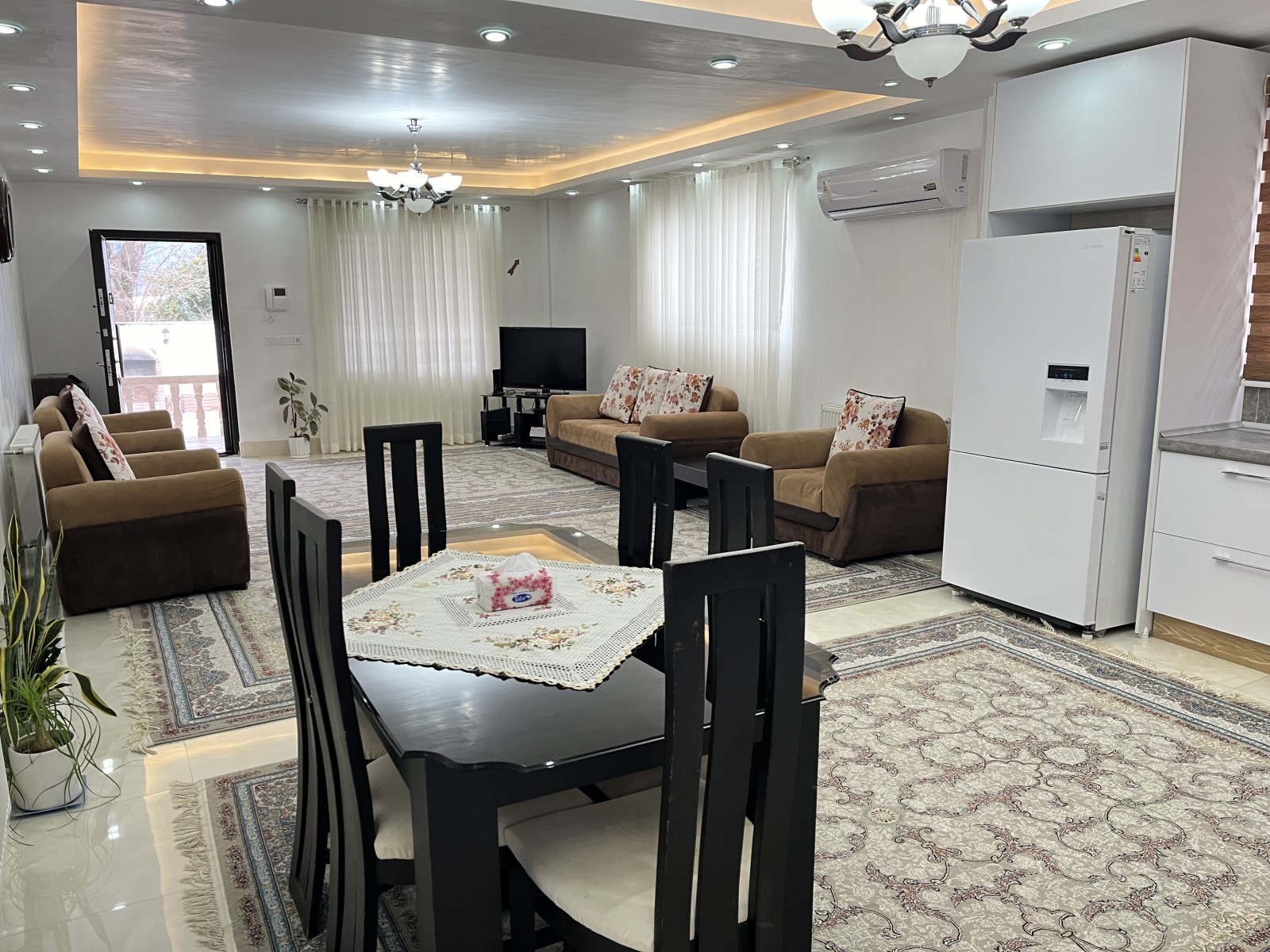 فضای اصلی فضای اصلی