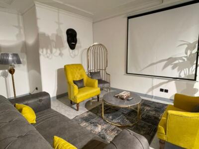 مبله دو خوابه در قیطریه(اول یا همکف)(ناهار و شام رایگان) مبله دو خوابه در قیطریه(اول یا همکف)(ناهار و شام رایگان)