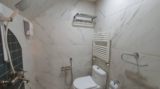 حمام و سرویس بهداشتی