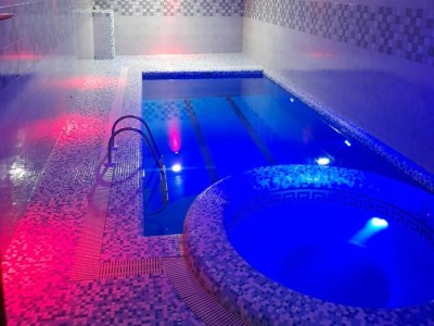 ویلای دو خوابه استخردار و جکوزی آبگرم بیلیارد