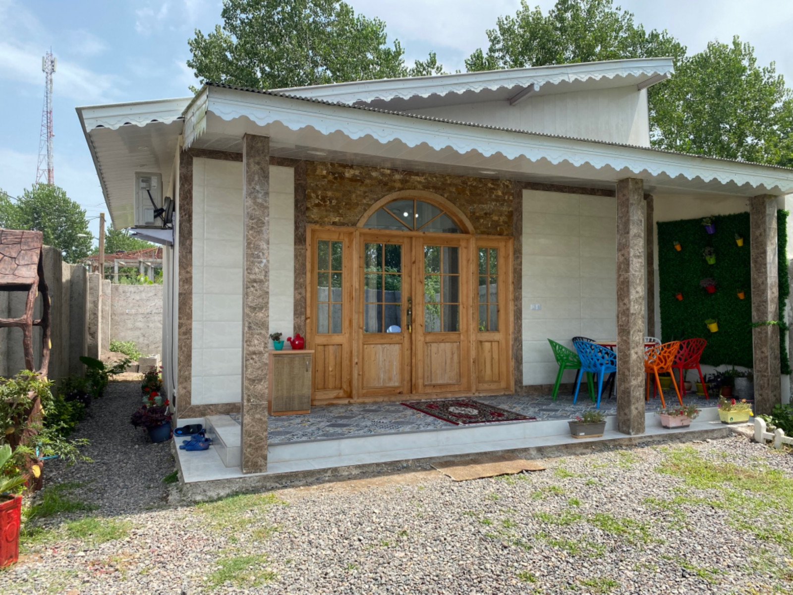 نمای بیرونی ساختمان