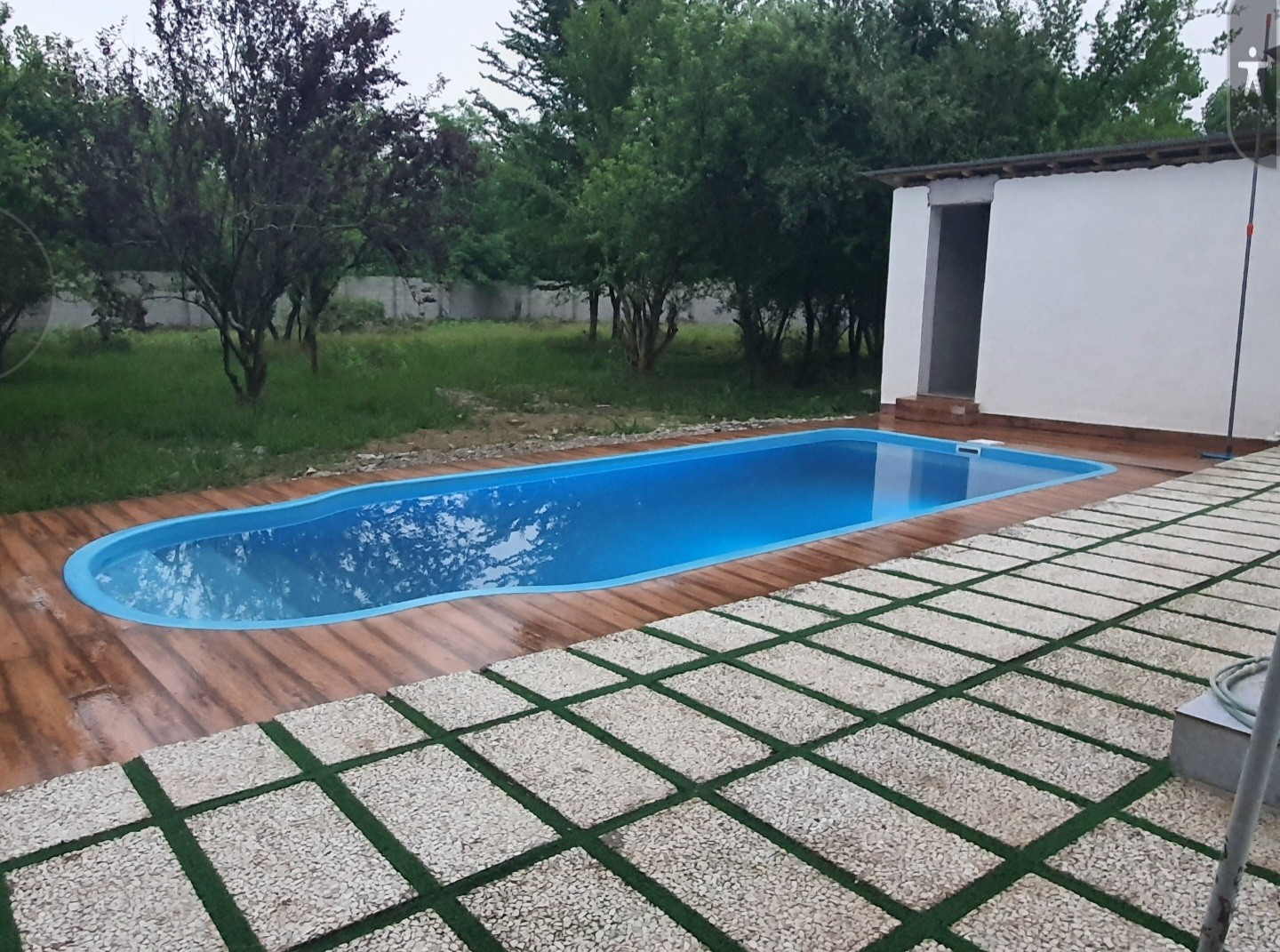 استخر آب گرم ۸×۳ با تصفیه ۲۴ ساعته