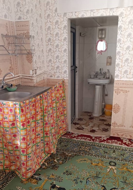 تک اتاق داخل حیاط مستر / بیرون واحد