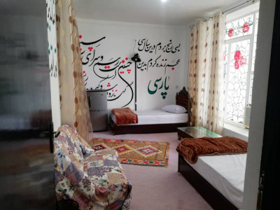 اقامتگاه بومگردی شاهنامه، اتاق سین دخت