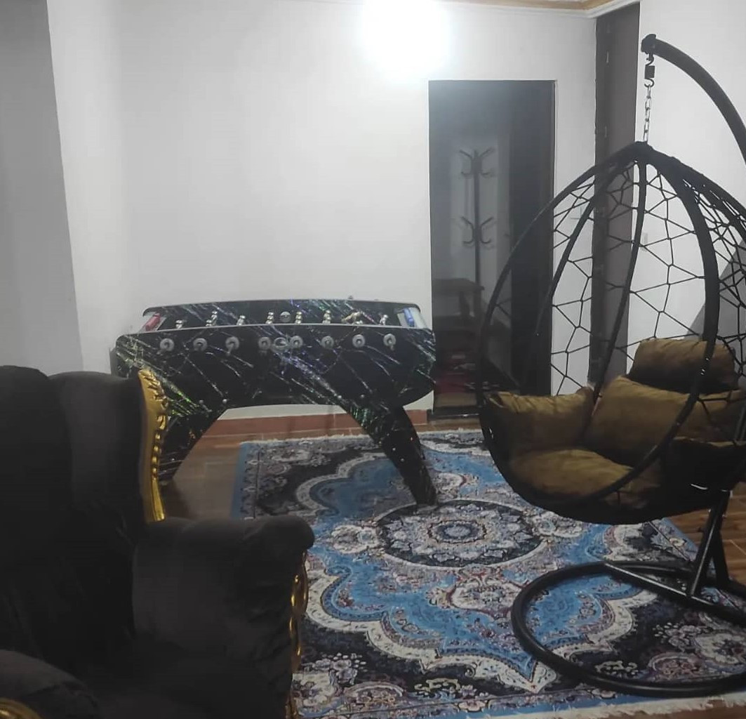 تاب ریلکسی و فوتبال‌دستی