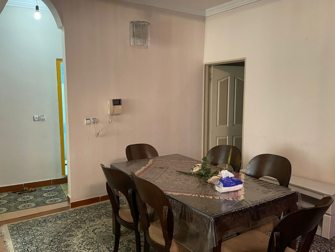 میز غذاخوری