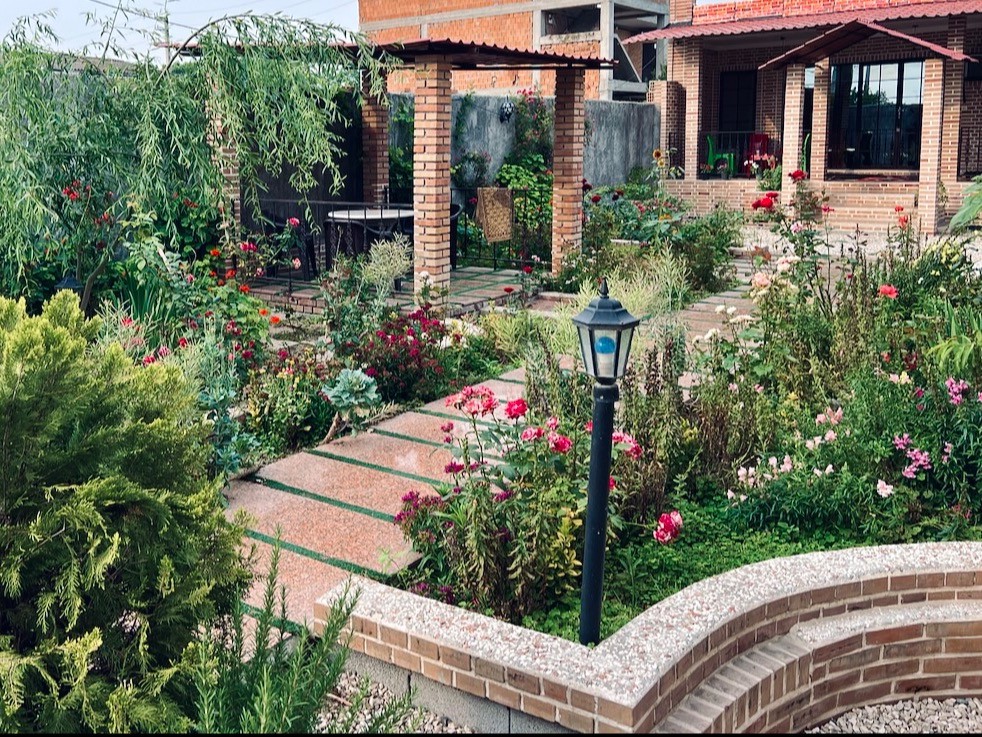 نمای بیرونی ساختمان