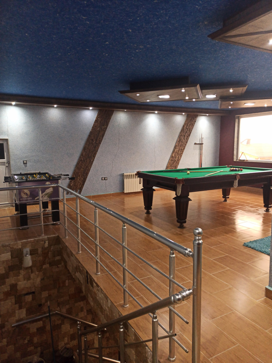 اتاق پذیرایی طبقه دوم