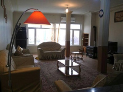 واحد دوخوابه یک ویو زیبا روبه باباطاهر