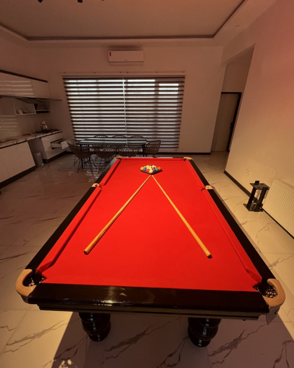 میز بیلیارد