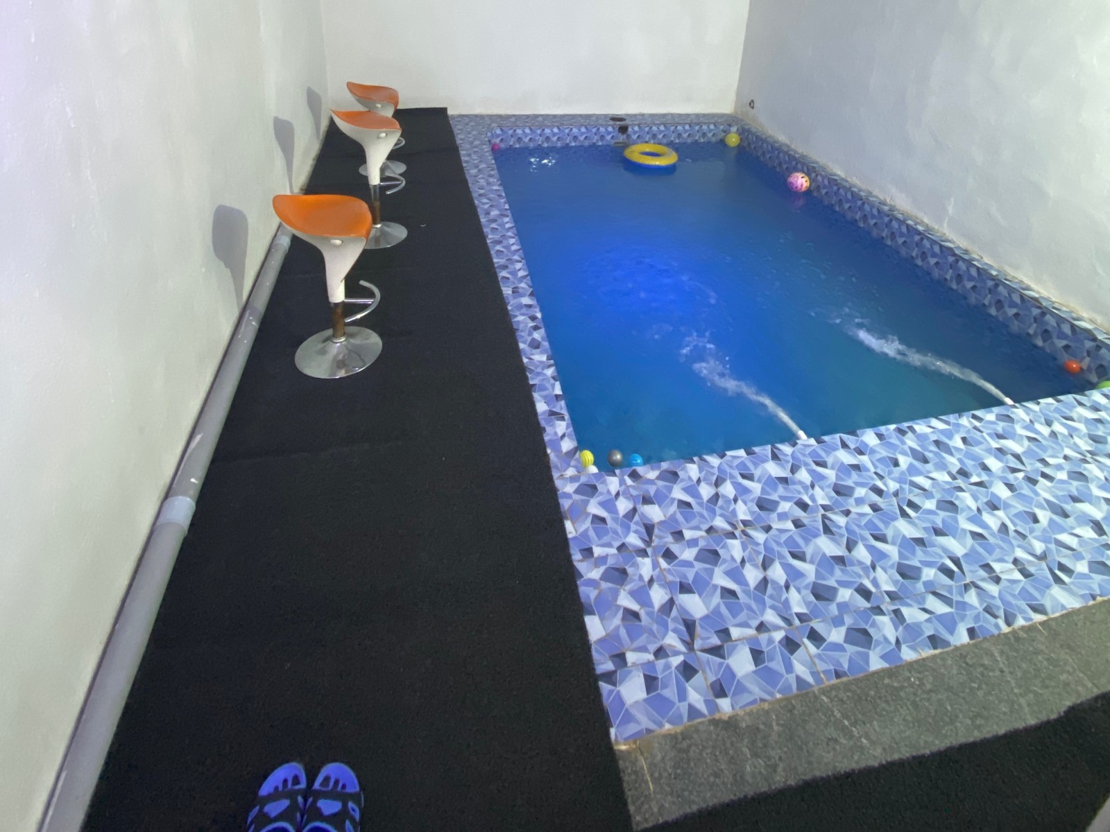 استخر استخر