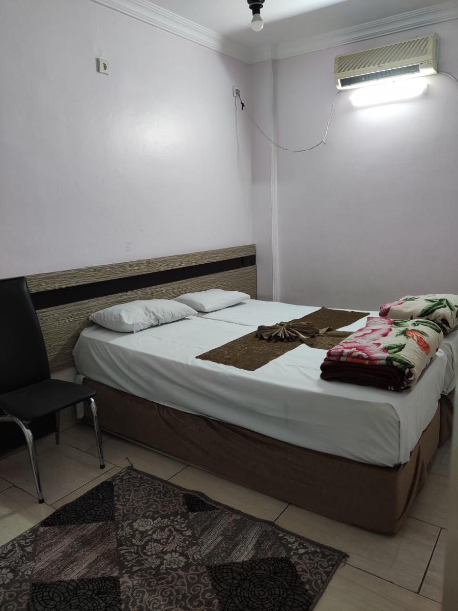 سوییت یکخوابه و پنج تخته میباشد