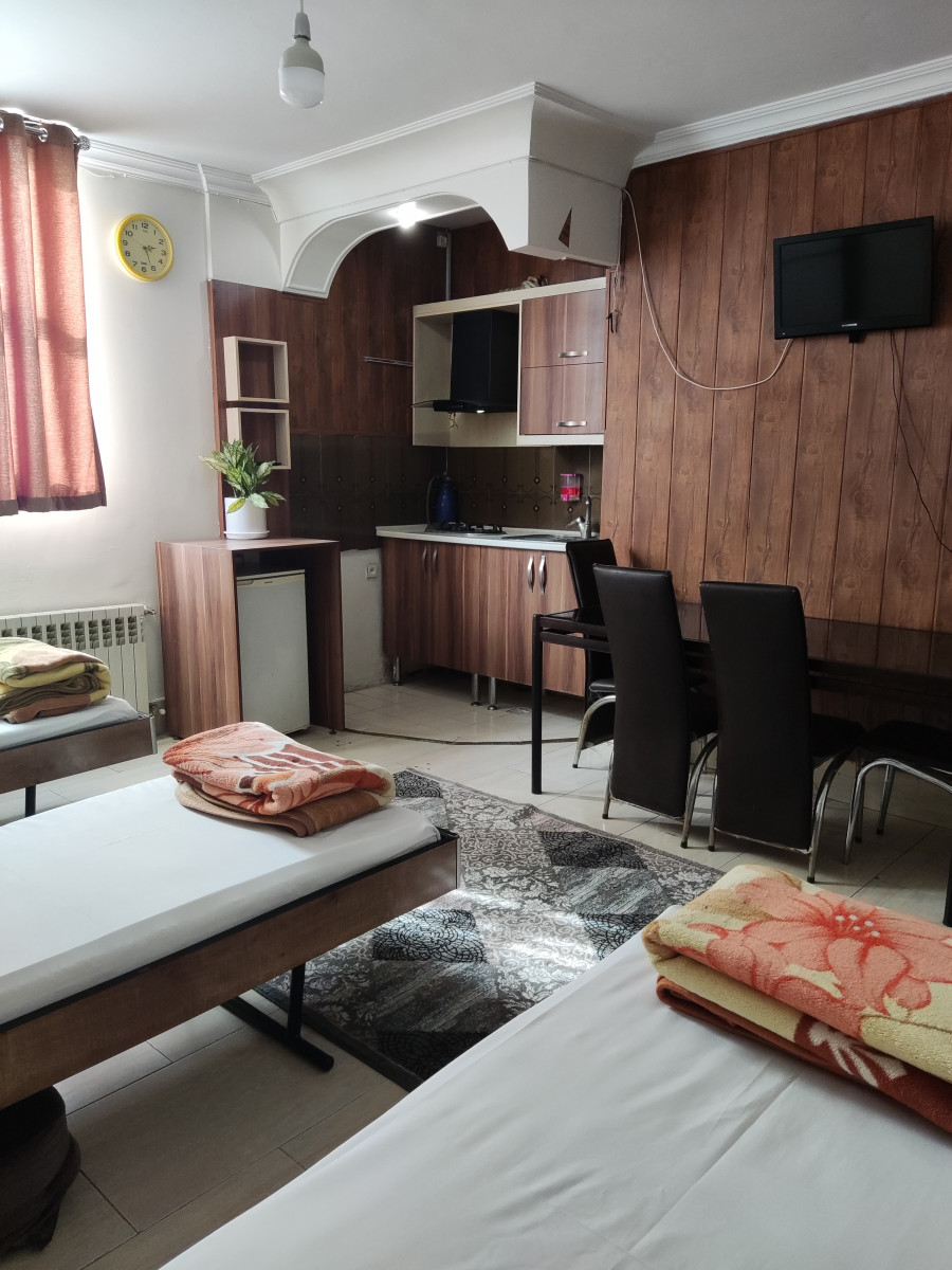 سوییت یکخوابه و پنج تخته میباشد