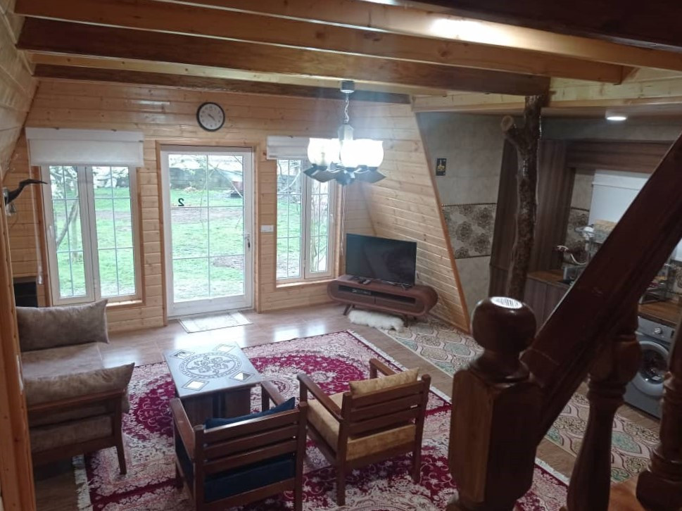 اتاق پذیرایی طبقه همکف