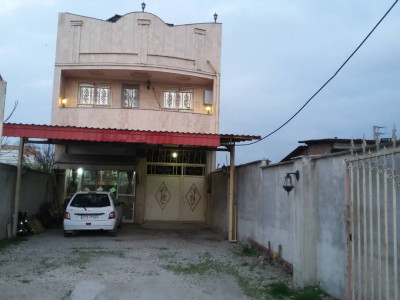 واحد آپارتمانی تک خوابه در طبقه دوم